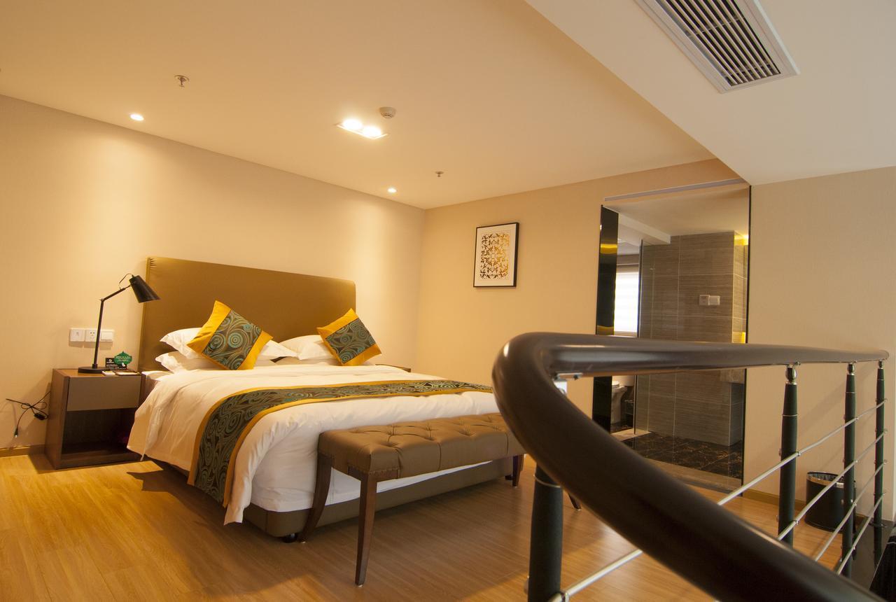 Home Plus Suite Hotel And Apartment Wuhan Exteriör bild