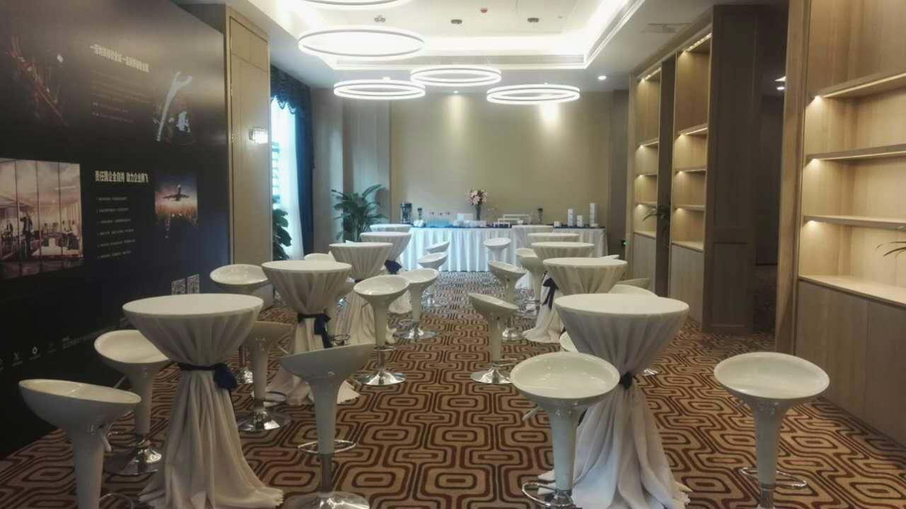 Home Plus Suite Hotel And Apartment Wuhan Exteriör bild