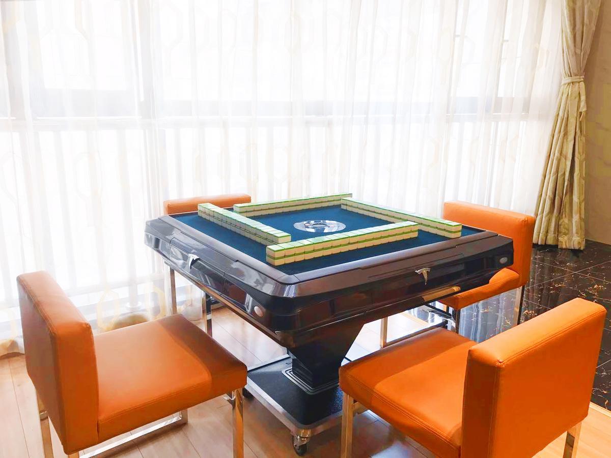 Home Plus Suite Hotel And Apartment Wuhan Exteriör bild